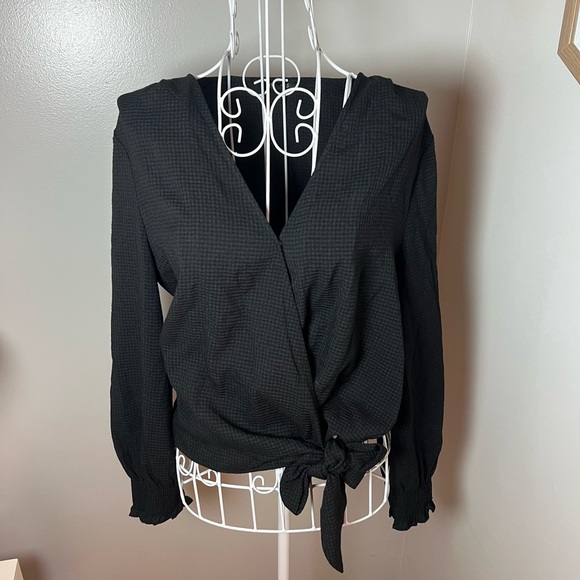 Madewell Smocked Sleeve Check Wrap Top Size M Black - Picture 3 of 5